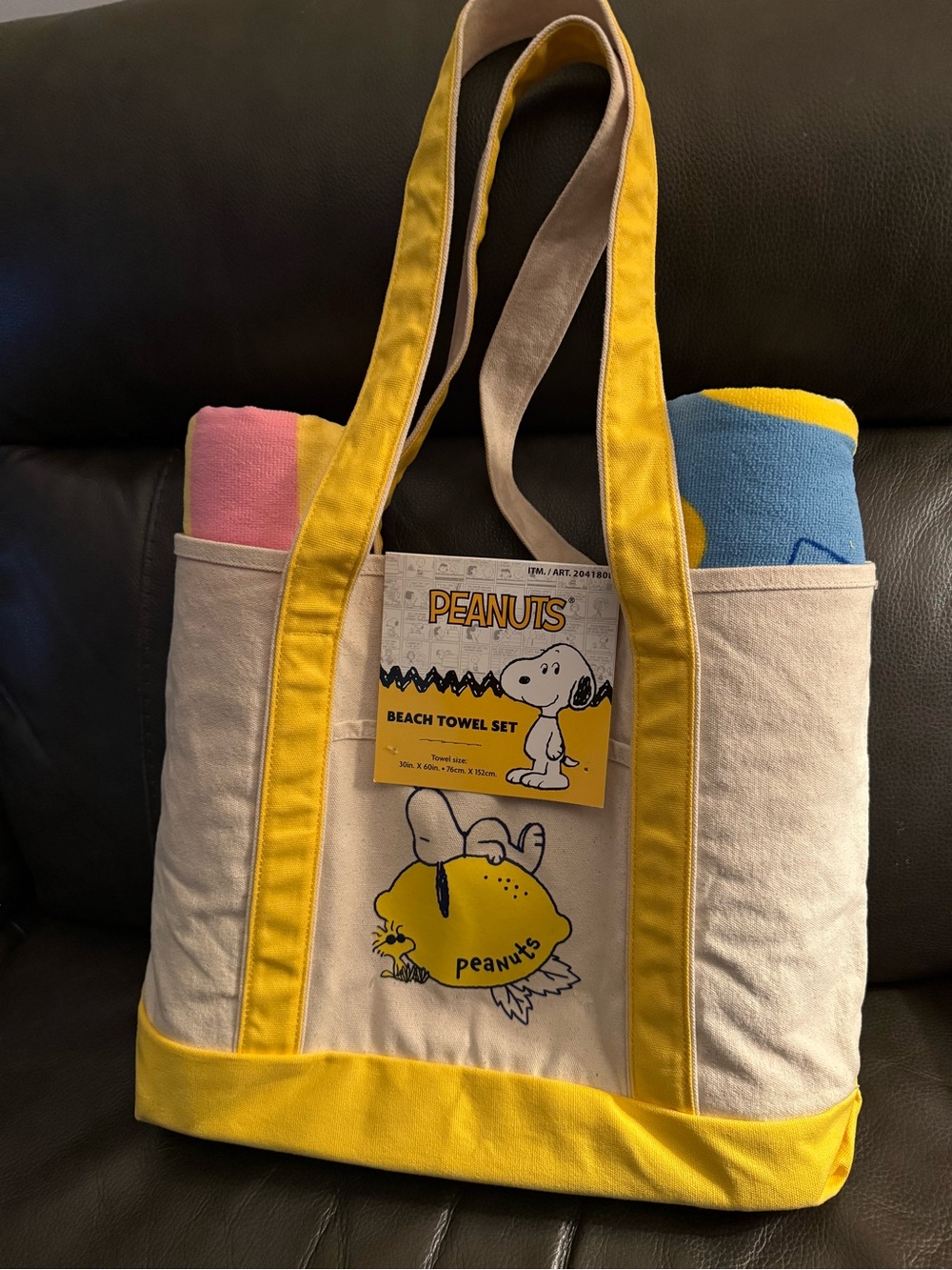 Peanuts Canvas Beach Tote with Yellow Trim with 2 beach towels